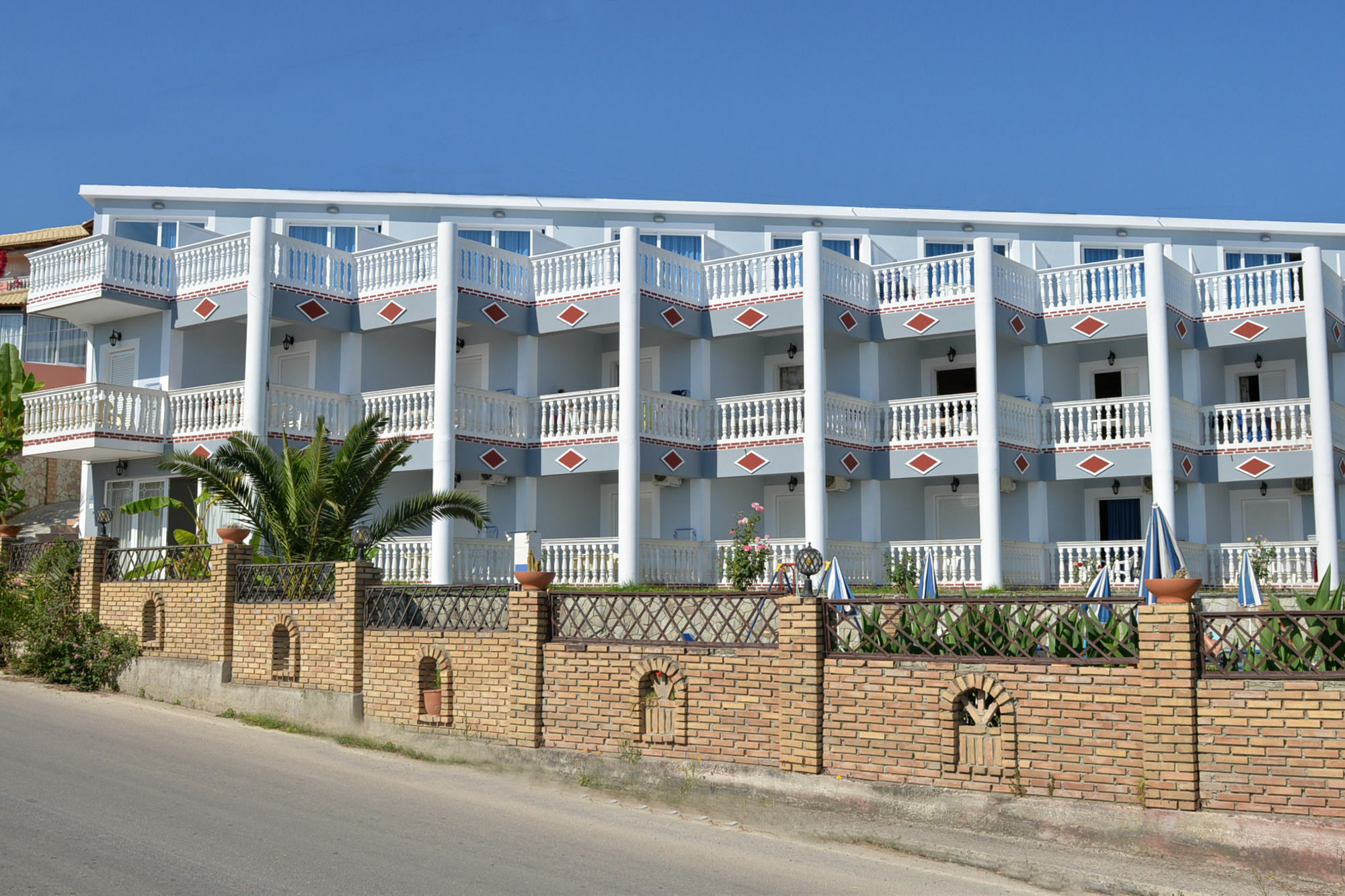 Callinica Hotel Tsilivi  Bagian luar foto
