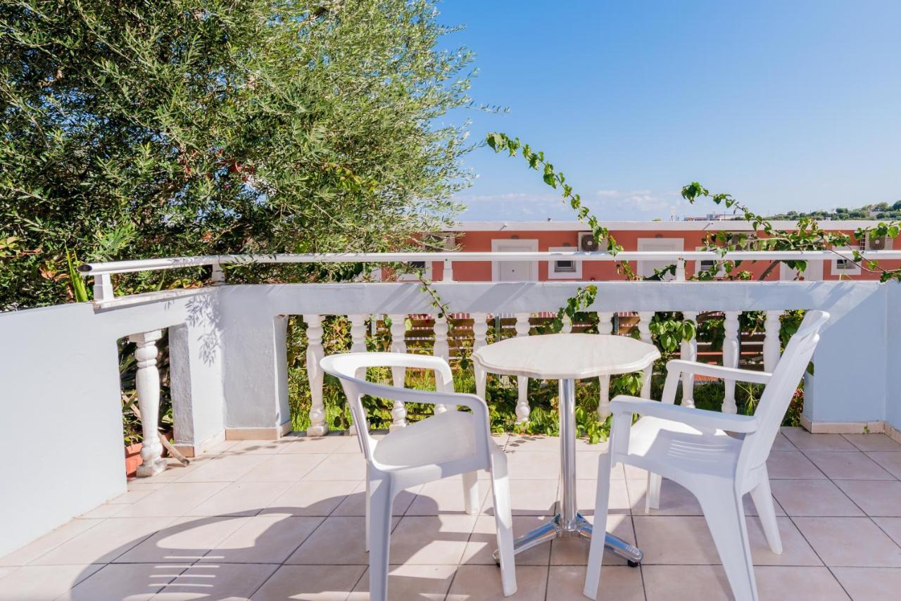Callinica Hotel Tsilivi  Bagian luar foto
